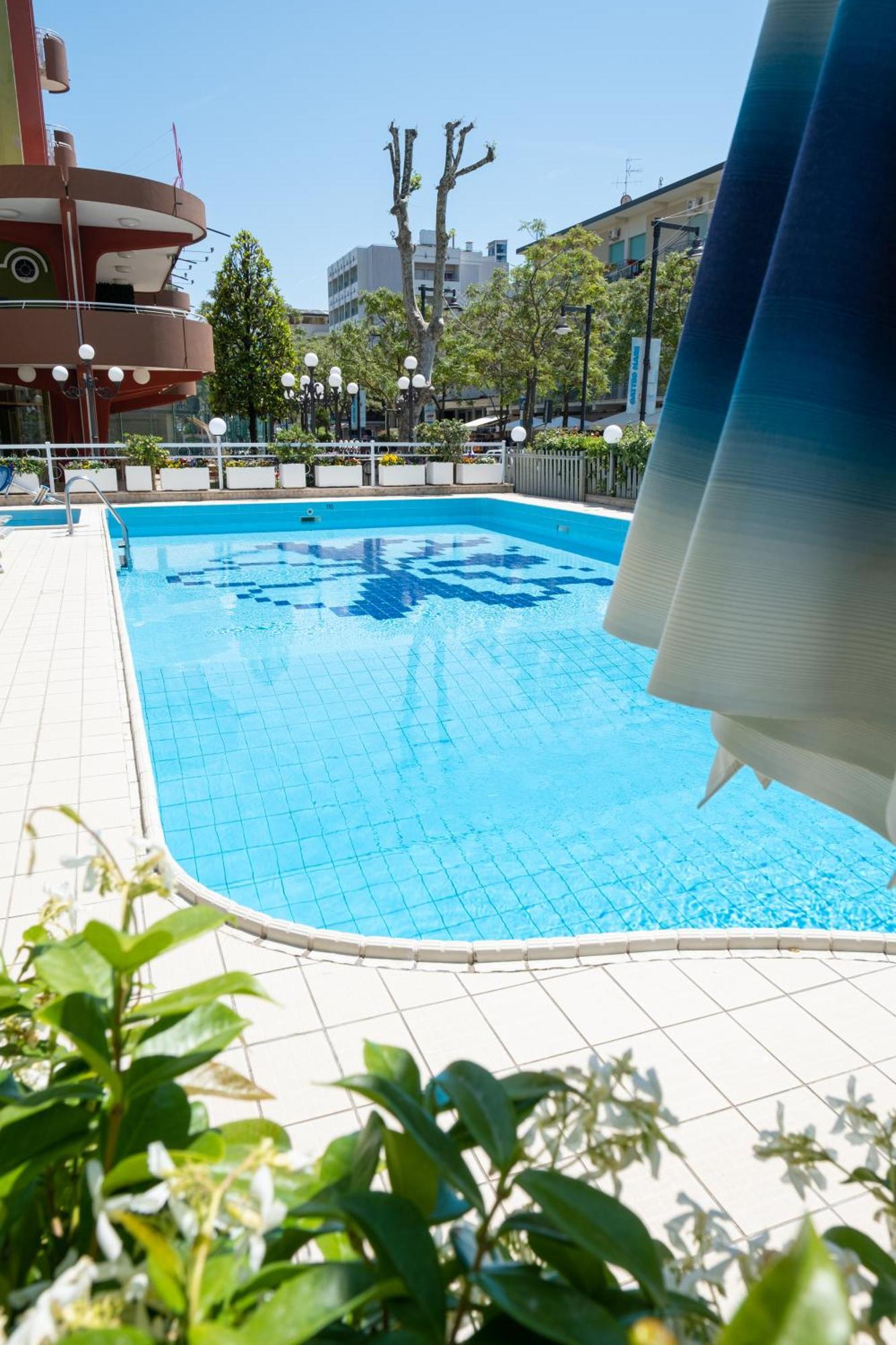 Hotel Capitol Gatteo a Mare Buitenkant foto