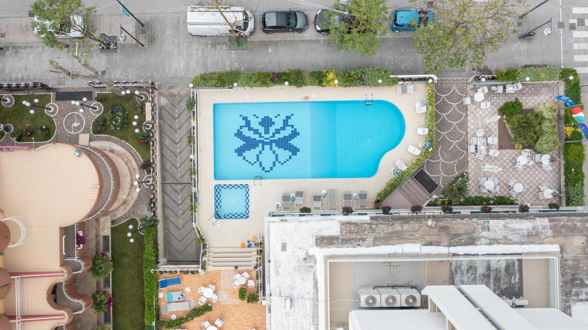 Hotel Capitol Gatteo a Mare Buitenkant foto